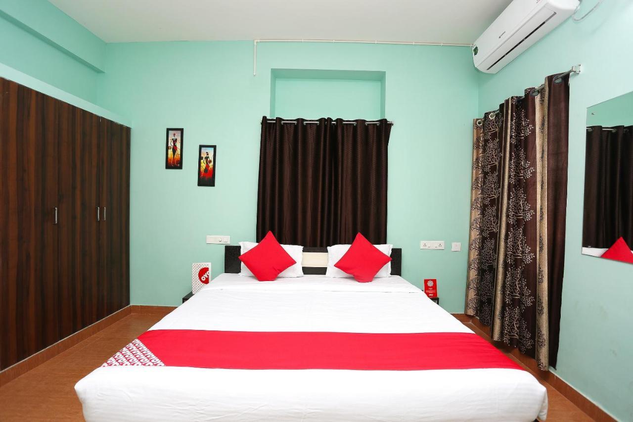 Oyo 17276 The Maple Tree Hotels Bhubaneswar Exterior foto