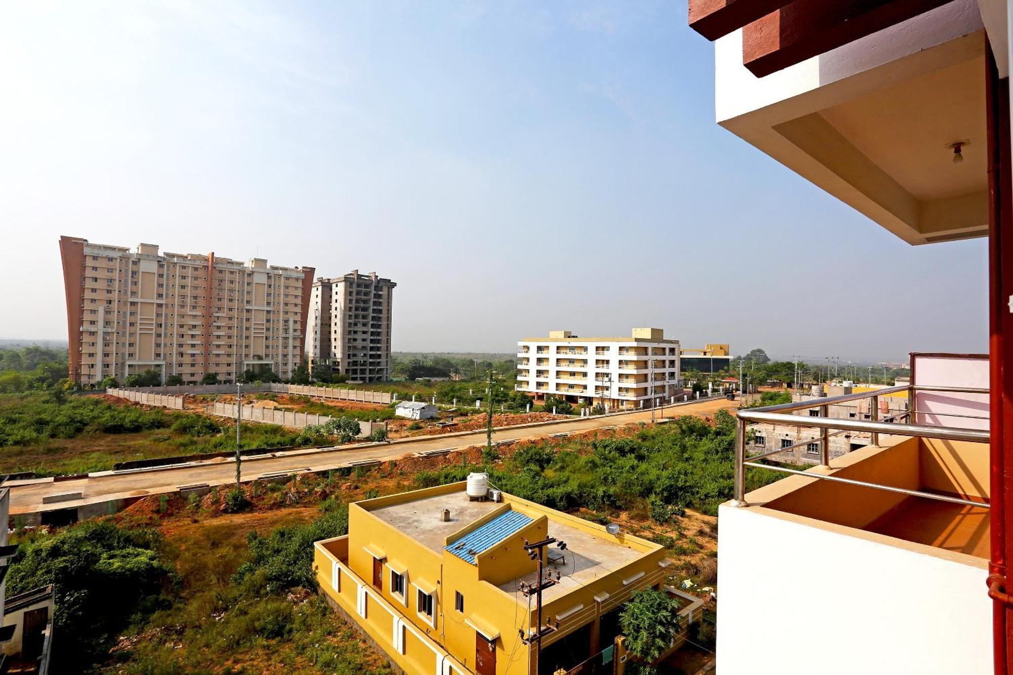 Oyo 17276 The Maple Tree Hotels Bhubaneswar Exterior foto