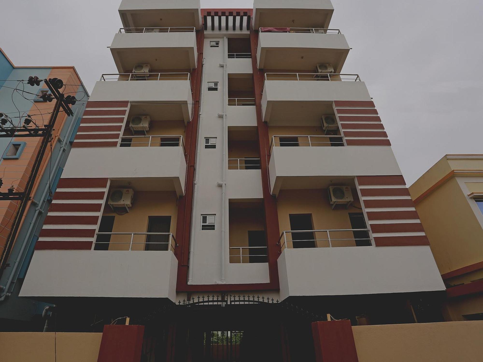 Oyo 17276 The Maple Tree Hotels Bhubaneswar Exterior foto
